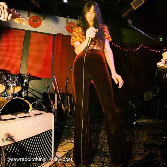 SHORT LENGTH High Waisted Velvet Bell Bottoms in Wine - Rocker Boho Disco Hippie - Picture 4 of 6